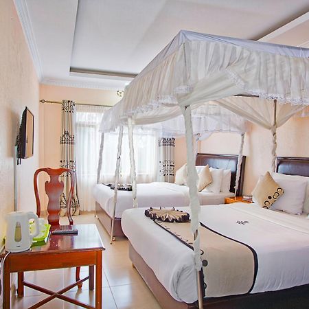 Chambai Hotel 나이바샤 외부 사진