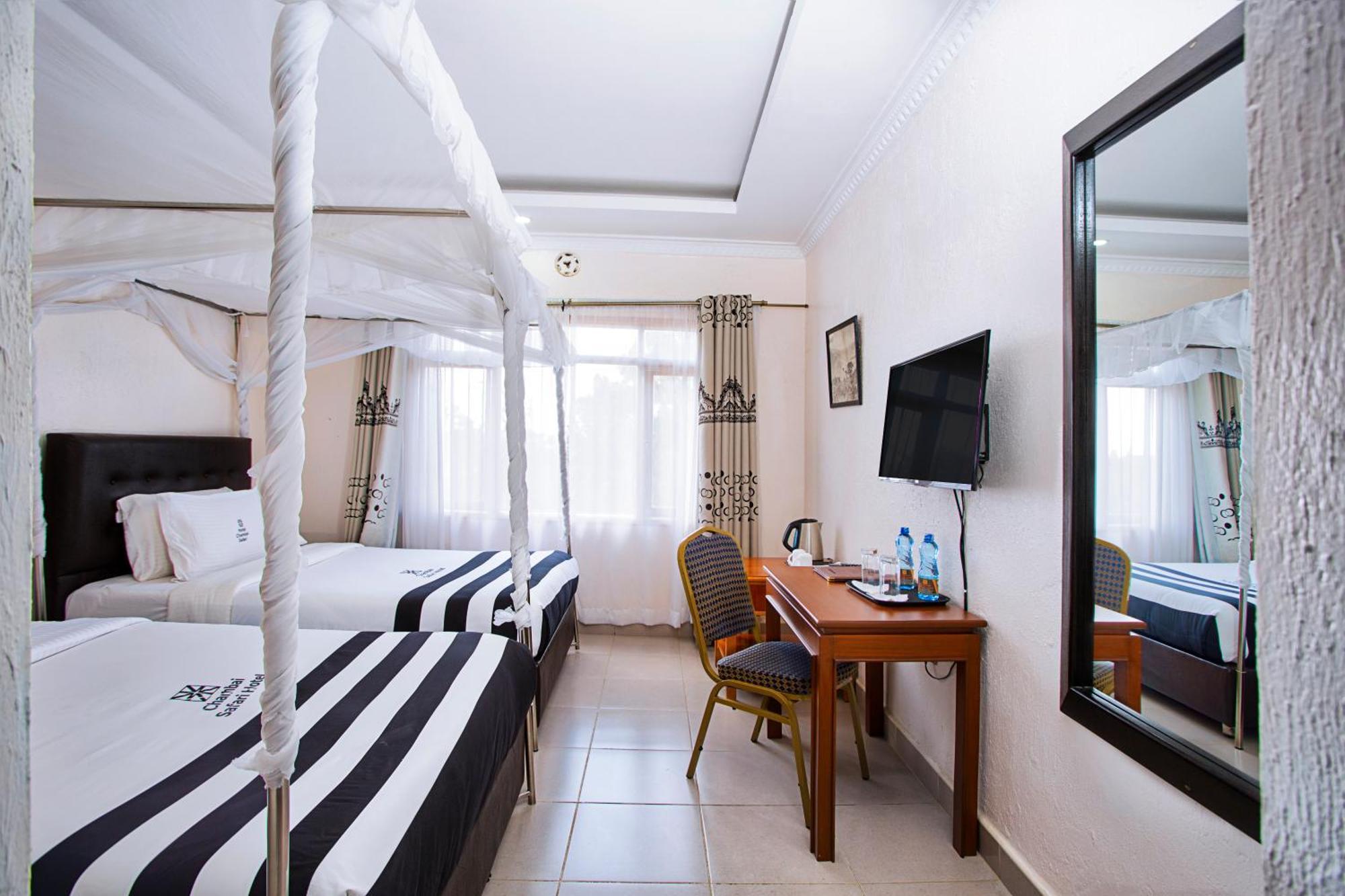 Chambai Hotel 나이바샤 외부 사진