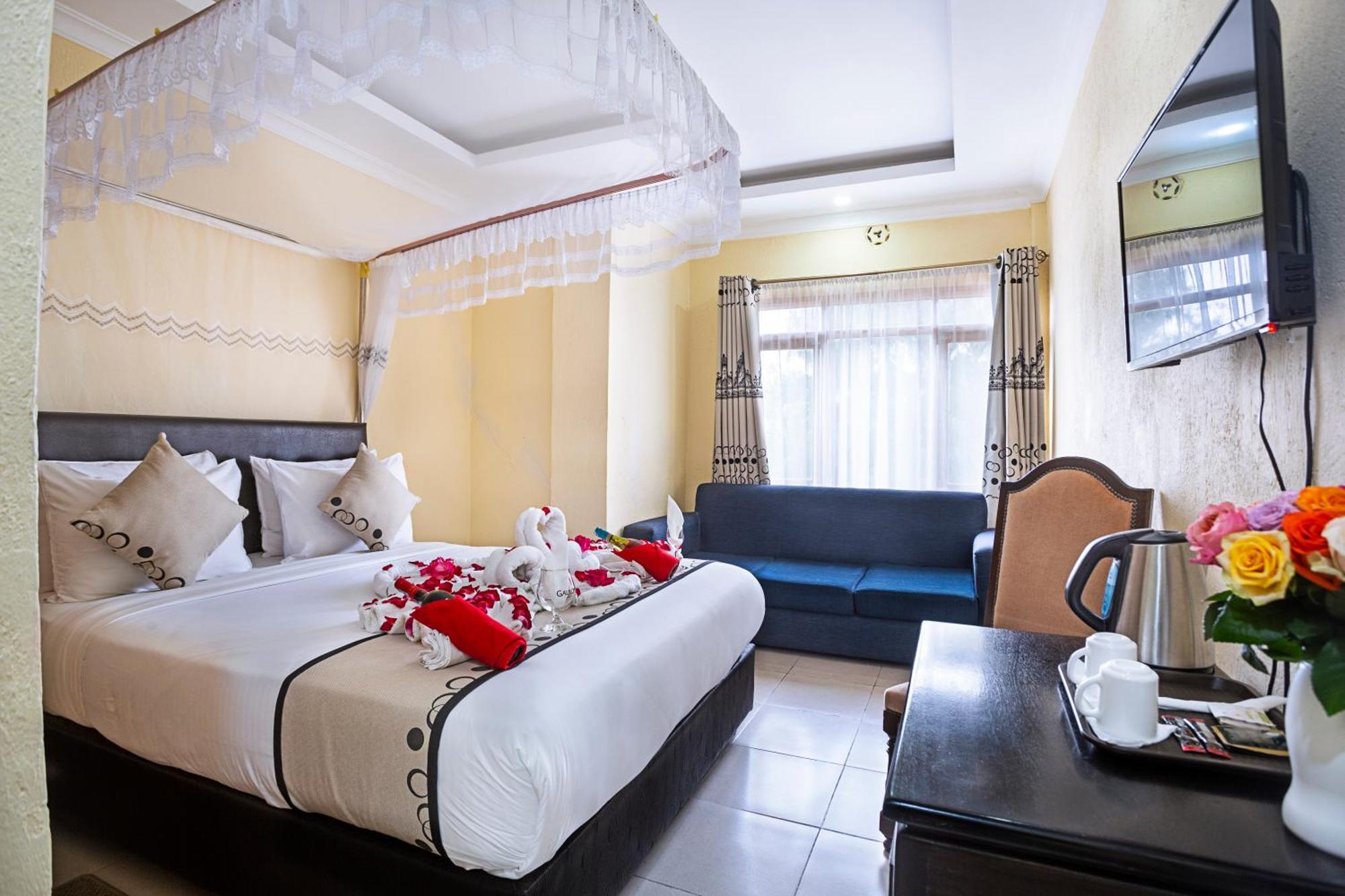 Chambai Hotel 나이바샤 외부 사진